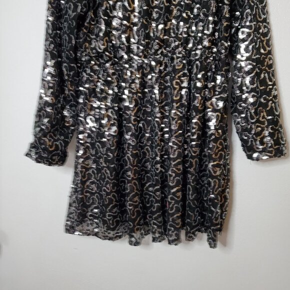 Boohoo Plus Size 16 Dress Felicity Sequin Wrap Skater Black - Picture 8 of 10